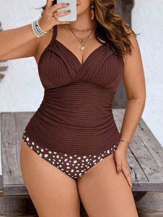 Swim Lushoire مجموعة ملابس سباحة لقضاء العطلات الشاطئية للمرأة ذات الحجم الكبير، تتكون من ملابس علوية قصيرة رقبة الحلقة بلون واحد وبنطال بطبعة جلد النمر
