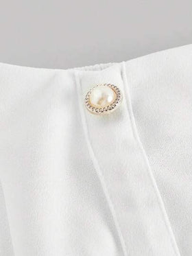 SHEIN MOD تنورة ذات خصر عالي أنيقة مستوحاة من الطراز الكلاسيكي، تتميز بأزرار اللؤلؤ وطراز أكاديمي، مناسبة للمواعيد والحفلات والعطلات وحفلات الشاي بعد الظهر