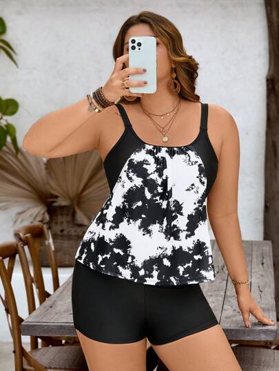 SHEIN Swim Curve بدلة سباحة بتصميم مربوط ومطبوع باللونين الأبيض والأسود مع شورت سباحة بخصر عالي مناسب للمرأة البدينة، ملابس شاطئية عصرية للاحتفالات والعطلات