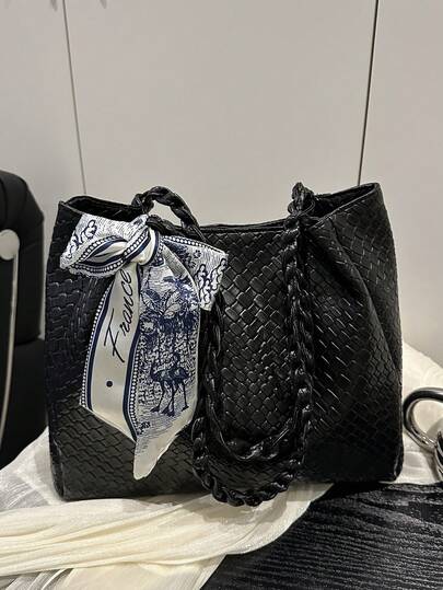 1 حقيبة كاجوال للنساء للتنقل اليومي، سعة كبيرة، نسيج منسوج بألوان سادة بسيطة متعددة الاستخدامات، حقيبة كتف أنيقة مزخرفة بطبعات بارزة، حزام مريح مميز مناسب للطلاب الجامعيين والتسوق والمواعدة والعطلات، تأتي مع شريط زخرفي