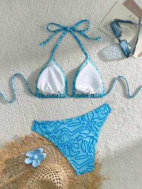 Swim Mod طقم بكيني مثير ببطانة رقبة متقاطعة وسروال بطبعات متراصة للنساء، بدلة سباحة من قطعتين بطبعات عشوائية