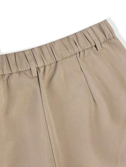 Manfinity Homme شورتات رجالية ذات لون أحادي مستقيمة مناسبة للارتداء اليومي مع جيوب. شورتات خاكي رجالية، شورتات رسمية رجالية، شورتات قصيرة طويلة للرجال. هدية رائعة للصديق أو الزوج.