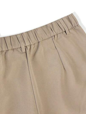 Manfinity Homme شورتات رجالية ذات لون أحادي مستقيمة مناسبة للارتداء اليومي مع جيوب. شورتات خاكي رجالية، شورتات رسمية رجالية، شورتات قصيرة طويلة للرجال. هدية رائعة للصديق أو الزوج.