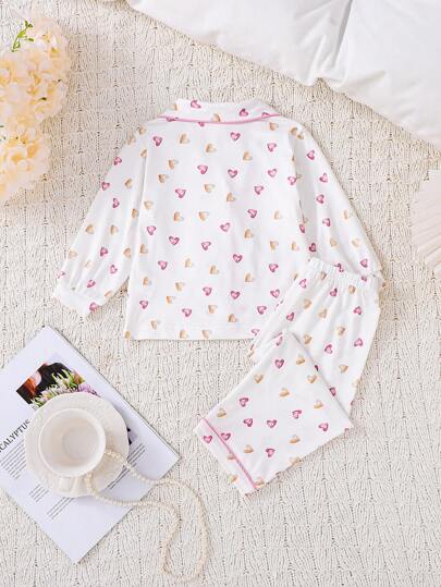 SHEIN مجموعة بيجامات مريحة كاجوال للبنات تتكون من ملابس علوية بأكمام طويلة وبنطال، مطبوعة بطبعة قلوب، مناسبة للربيع والخريف والشتاء، 2 قطعة/طقم