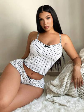 SHEIN SXY مجموعة نوم كاجوال للنساء بنقاط - توب كامي + شورت، مجموعة بيجامة نقاط للنساء 2 قطعة