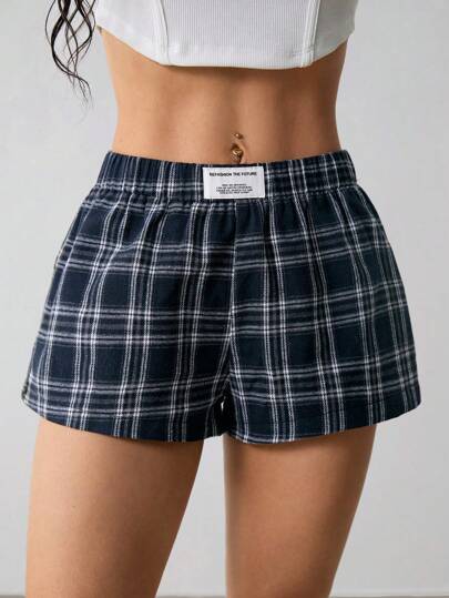 SHEIN PETITE شورتات كاجوال للنساء مع طباعة مربعات والتصاقات، صيفية