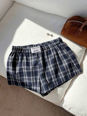 SHEIN PETITE شورتات كاجوال للنساء مع طباعة مربعات والتصاقات، صيفية