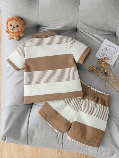 SHEIN Playful Pals مجموعة سروال و بولو قصير الأكمام للأطفال الرضع، مصنوعة من شريط مائل و مطرزة برسمة الدب، مناسبة للاستخدام في فصل الصيف
