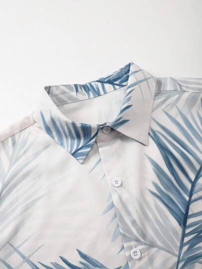 Manfinity Swimmode طقم قميص وشورت بطبعة نباتات استوائية بأكمام قصيرة وأزرار أمامية واحدة للرجال، طقم ملابس عطلة للرجال، طقم شورت بطبعة استوائية للرجال، طقم قميص وشورت صيفي للرجال