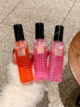 زجاجة واحدة 100 مل رذاذ عطر للأقمشة، معطر هواء، رائحة طازجة ولطيفة وطويلة الأمد، مناسبة لديكور المنزل والملابس والحمام والغرفة والخزانة والصالة المعيشية والسيارة، ضروري للعطلات