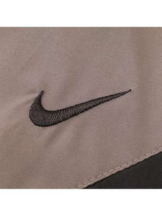 Nike جاكيت نسائية من قماش منسوج مزودة بقلاب رسمي AS W NSW CLSSC WVN UV FZ LOGO رقم HM8972-214