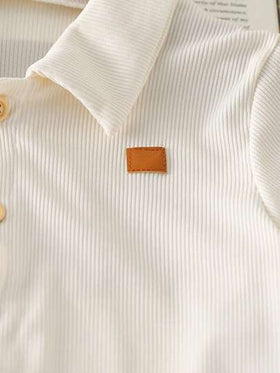 SHEIN Vintaside Kids طقم ملابس علوية للأولاد من عمر 4-7 سنوات للربيع/الخريف، كارديجان أكمام طويلة بياقة بني وبيج مع بنطال مخطط، إطلالة أنيقة وبسيطة للعودة إلى المدرسة، مناسب لجميع المواسم