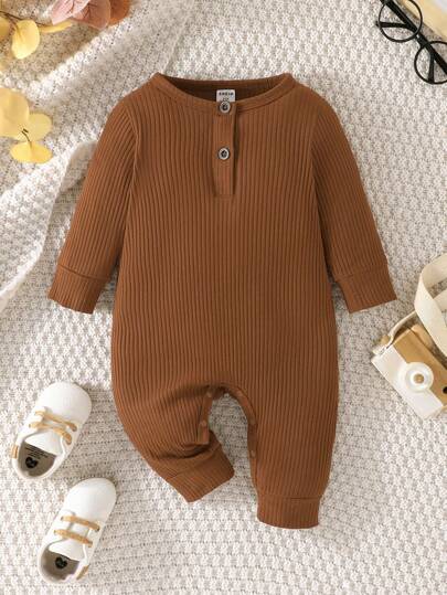 SHEIN Vintaside Kids بذلة أطفال صبيان ربيعية وخريفية مجسمة بلون واحد شبكية 3 قطع