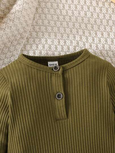 SHEIN Vintaside Kids بذلة أطفال صبيان ربيعية وخريفية مجسمة بلون واحد شبكية 3 قطع