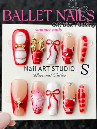 10 قطعة أظافر تابوت قصيرة يدوية مصنوعة خصيصًا باللون الأحمر والأبيض. رسومات تمساح أحمر مرسوم باليد وشريط فيونكة. أظافر مزيفة فرنسية لامعة وعصرية للنساء والبنات. أظافر قابلة للارتداء مصنوعة يدويًا للنساء والبنات ، 10 قطع/مجموعة ، 3 أحجام ، مناسبة...