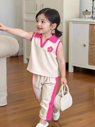 SHEIN Playful Pals 2 قطعة/مجموعة للفتيات تشكيلة 3D من بلوزة بولو مُبَرَمِجَة بألوان متباينة و بنطال مُبَرَمِجٌ جرس قاع، ملابس صيفية