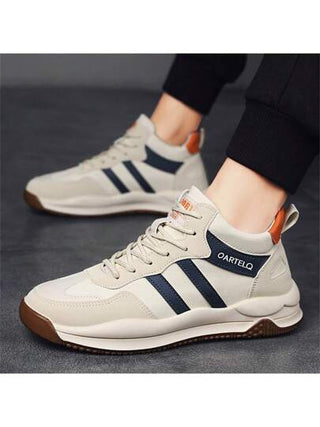 حذاء رياضة رجالي جديد للعام 2025 بتصميم كاجوال رجعي له نعل سميك قابل للتنفس مضاد للانزلاق, يميل إلى الضيق، ننصح بطلب مقاس أكبر لقدم عريضة