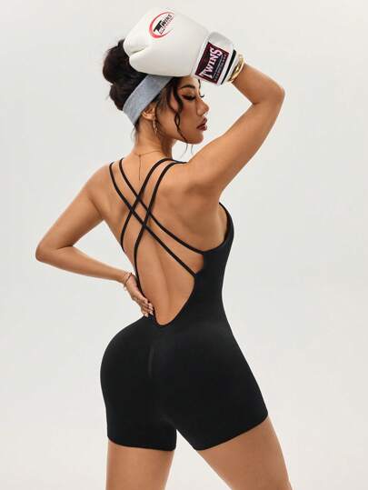 SHEIN Sport Studio طقم من السرفان الرياضي الحمالة وسروال ضيق للياقة البدنية للنساء
