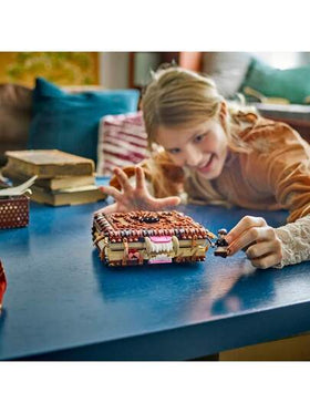 LEGO ليغو هاري بوتر "كتاب وحش العضة" لعبة أطفال - مجموعة لعب تظاهرية للبنين والبنات من عمر 9 سنوات فأكثر - صغير جامع نيفيل لونجبوتوم - فكرة هدية للأعياد وعشاق الكتب - 76449