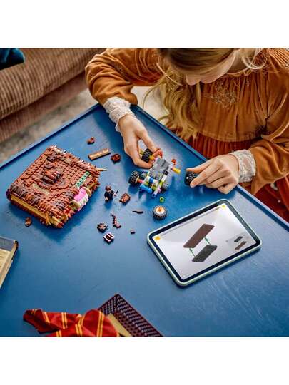 LEGO ليغو هاري بوتر "كتاب وحش العضة" لعبة أطفال - مجموعة لعب تظاهرية للبنين والبنات من عمر 9 سنوات فأكثر - صغير جامع نيفيل لونجبوتوم - فكرة هدية للأعياد وعشاق الكتب - 76449