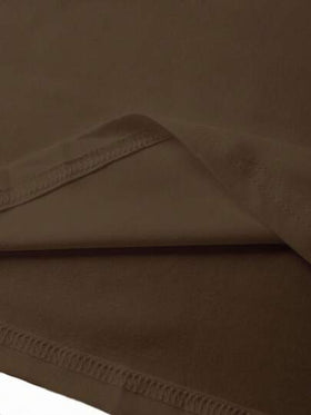 EMERY ROSE تي شيرت سيدات بحجم كبير بقصة ضيقة مع طباعة صورة فتاة صغيرة ترتدي معطف مبطن وتجلس على كرسي، صيفي