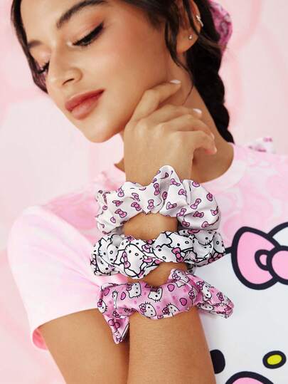 HELLO KITTY AND FRIENDS | SHEIN 3 قطع آزرار شعر مربوط من الساتان الناعم ، ربطات شعر حلزونية براقة ،فيونكات جميلة بتصميم قطة وردي، مطاطية ولطيفة للشعر
