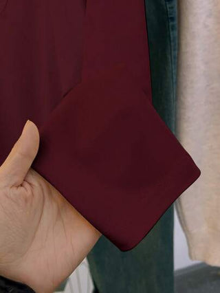 EZwear تي شيرت نسائي رباعي الزوايا بلون متباين، مع شق جانبي متجعد 2 في 1