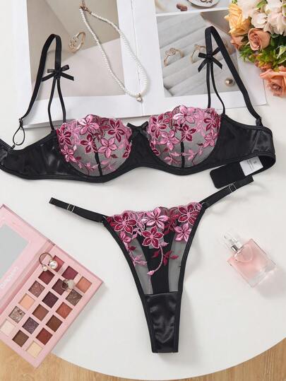 SHEIN مجموعة ملابس داخلية نسائية رومانسية زهرية مطرزة 2 قطعة