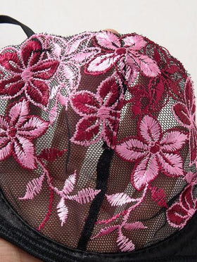 SHEIN مجموعة ملابس داخلية نسائية رومانسية زهرية مطرزة 2 قطعة