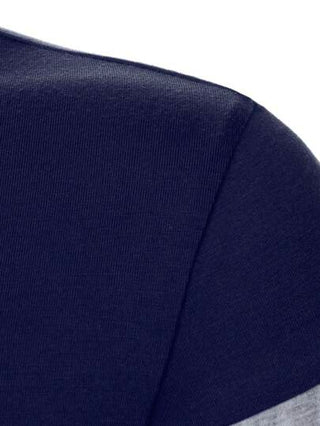 Manfinity Homme تي شيرت قصير الأكمام بياقة دائرية مطبوع بنمط مخطط للرجال لفصل الصيف، إطلالة عادية كاجوال