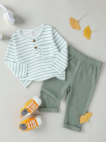 SHEIN Playful Pals مجموعة ملابس طفل ولد مكونة من 2 قطعة، قميص كم طويل مخطط بطراز كلاسيكي وبنطلون بلون مغاير، مناسبة للربيع/الخريف، للارتداء اليومي، للخروجات، الحفلات، العطلات، الحدائق