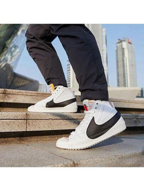 Nike حذاء رياضي رجالي من طراز Blazer '77 Jumbo متوسط الارتفاع غير قابل للانزلاق ومقاوم للتآكل