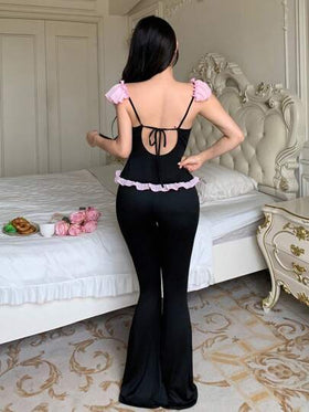 SHEIN طقم بيجاما نسائي أنيق وذو لون متباين، مزين بعقدة الفيونكة والحواف المجعدة