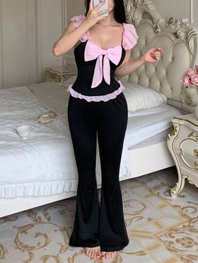 SHEIN طقم بيجاما نسائي أنيق وذو لون متباين، مزين بعقدة الفيونكة والحواف المجعدة