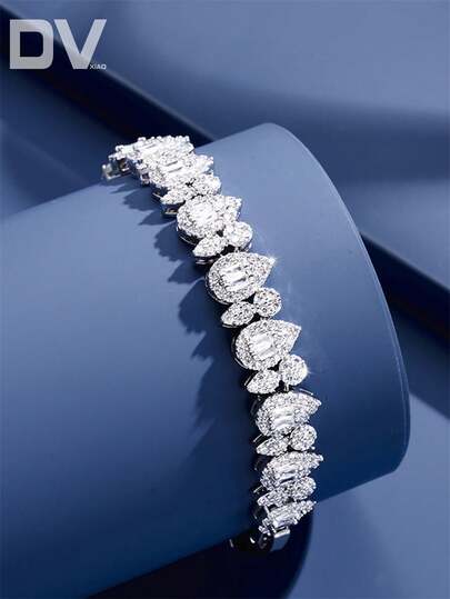 DV JEWELRY زوار واحد من أساور المرأة الفاخرة مطلي بالذهب الأبيض مزود بحجر الزركونيا المكعب، مجوهرات أنيقة للمواعدة والزفاف والحفلات وأعياد الذكرى هديةرمضان