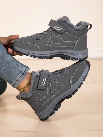 بوت/بوت رياضية شتوية سميكة ودافئة للنساء متوسطات العمر والكبار في السن