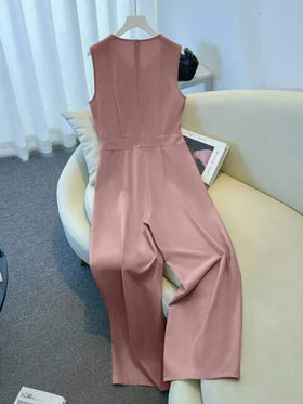 SHEIN Clasi جمبسوت نسائية أنيقة بدون أكمام مع جيوب زخرفية وأزرار معدنية، قماش مناسب للربيع والصيف، قصة ضيقة