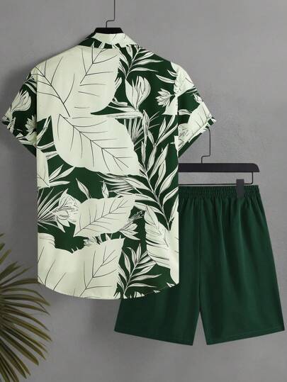 Manfinity Swimmode مجموعة قميص وشورت مطبوع عليها أشجار جوز الهند للرجال، مجموعة ملابس صيفية للرجال للعطلات والشاطئ