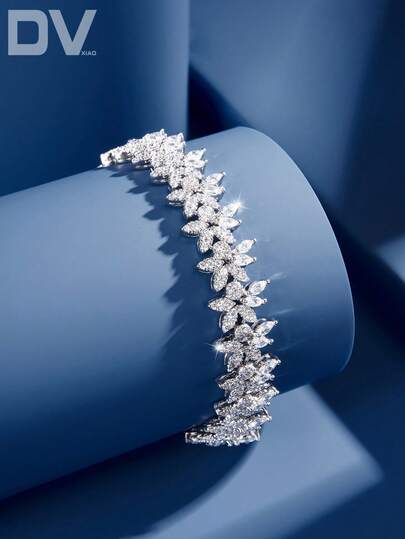 DV JEWELRY قطعة واحدة سوار نسائي فاخر مطلي بالذهب الأبيض مرصع بالزركونيا المكعبة، هدية مجوهرات للمناسبات، الزفاف، الحفلات، والذكرى السنويةرمضان