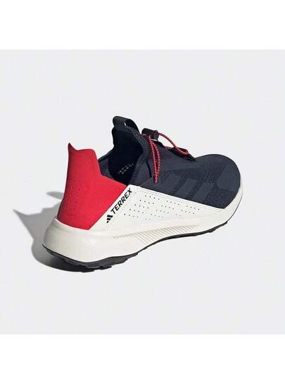 Adidas حذاء رياضي رجالي VOYAGER سهل الارتداء ومريح للأنشطة الخارجية