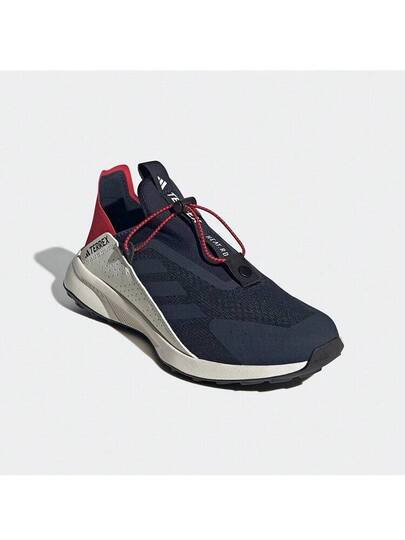 Adidas حذاء رياضي رجالي VOYAGER سهل الارتداء ومريح للأنشطة الخارجية