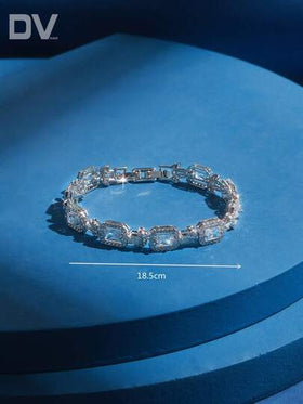 DV JEWELRY 1 سوار للنساء مطلي بذهب أبيض عليه ، مجوهرات أنيقة للمناسبات كالمواعيد والأعراس والأعياد والذكرى السنويةرمضان