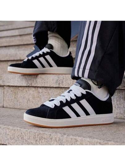 Adidas أديداس حذاء رياضي كاجوال منخفض الكاحل للرجال مريح وقوي JP6335
