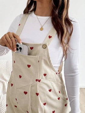 SHEIN جمبسوت سائبة بجيوب وبطبعة قلب مناسبة للحوامل