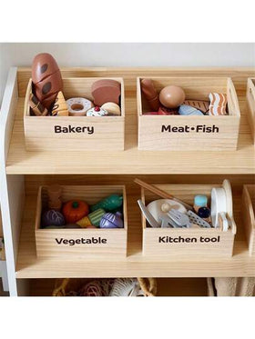 مجموعة مونتيسوري التعليمية المبكرة للأطفال - مجموعة مطبخ خشبية واقعية مكونة من 6 قطع تشمل فواكه وخضروات وخبز وإنتاج طازج وأدوات مطبخ وسكاكين. مجموعة ألعاب مطبخ مع صندوق خشبي ولوح تقطيع وأواني وأدوات تقطيع. مناسبة للأطفال من عمر 3-6 سنوات. يمكن إهداؤها كهد