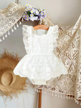 SHEIN Vintaside Kids فستان بلوزة جسم محبوكة مع تطريز للرضع من الإناث