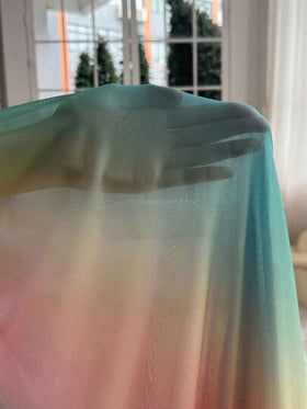 SHEIN قميص نوم طويل من الشبك مزين بالنقشة المطرزة وتصميم عظمة السمك للوسط بطبعة أومبر متدرجة الألوان