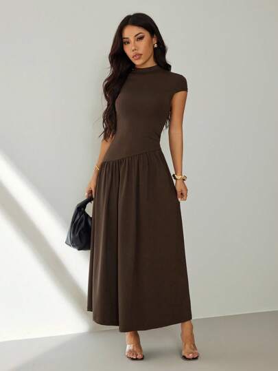 SHEIN PETITE فستان كاجوال طويل للنساء بأكمام منتفخة وياقة واقفة وطية، لون سادة، صيفي