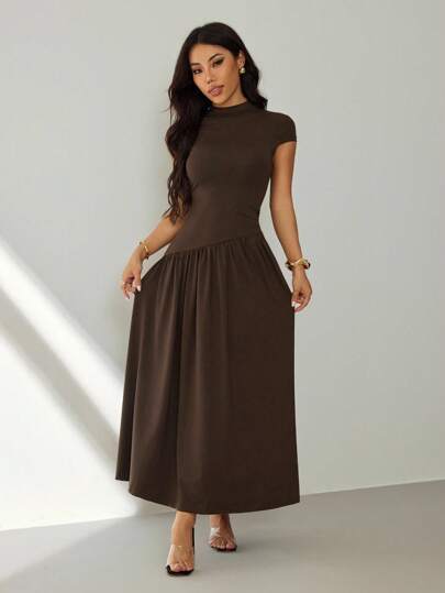 SHEIN PETITE فستان كاجوال طويل للنساء بأكمام منتفخة وياقة واقفة وطية، لون سادة، صيفي