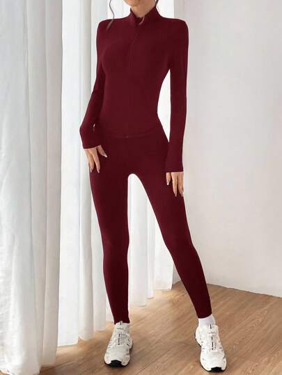 SHEIN EZwear طقم رياضي قطعتين لون أحمر معتق (كردينال) - جاكيت سحاب وتنورة جينز